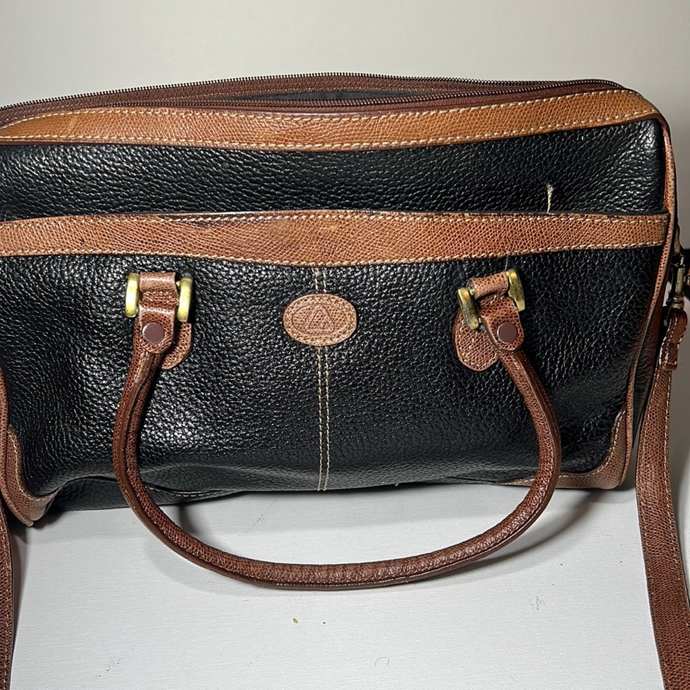 Black & Brown Genuine leather Liz Claiborne shoulder bag